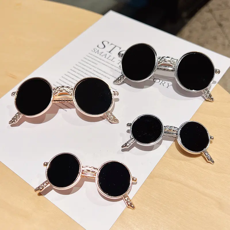 Fashion Creative Glasses Hair Clip Two Sizes Sunglasses Hairpin for Women Girls Makeup Washing Face Bun Ponytail Spring Clip