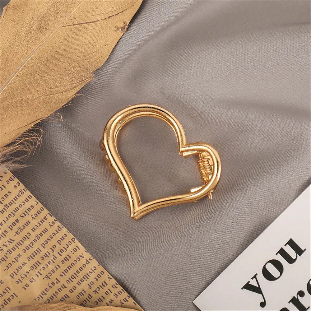 Fashion Heart Shape Metal Claw Clip Simple Geometric Semicircle Oval Hairpin for Women Girls Bath Makeup Ponytail Bun Hair Clip