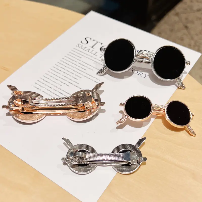 Fashion Creative Glasses Hair Clip Two Sizes Sunglasses Hairpin for Women Girls Makeup Washing Face Bun Ponytail Spring Clip