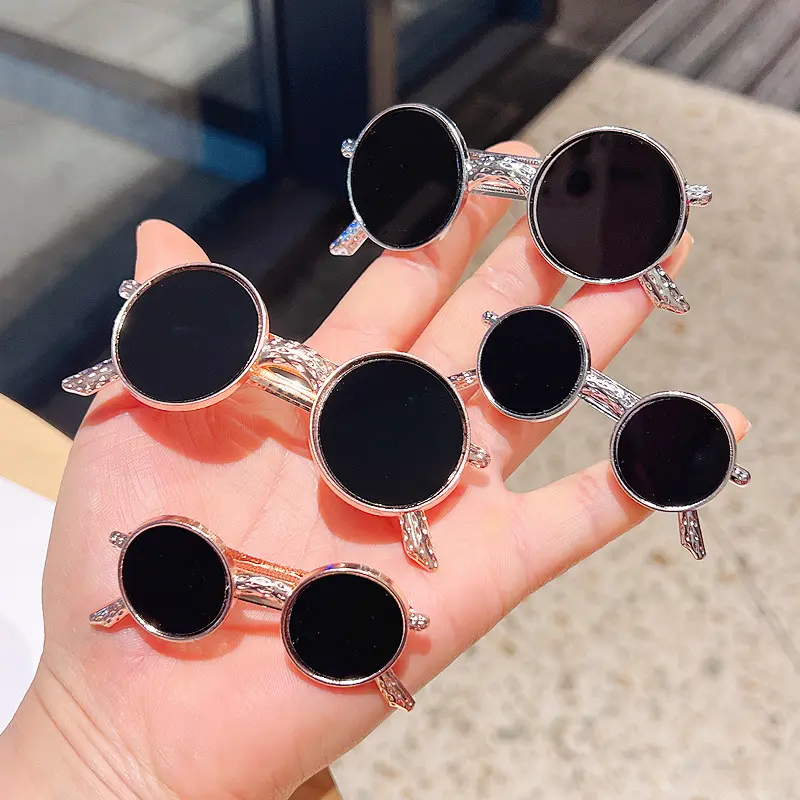 Fashion Creative Glasses Hair Clip Two Sizes Sunglasses Hairpin for Women Girls Makeup Washing Face Bun Ponytail Spring Clip