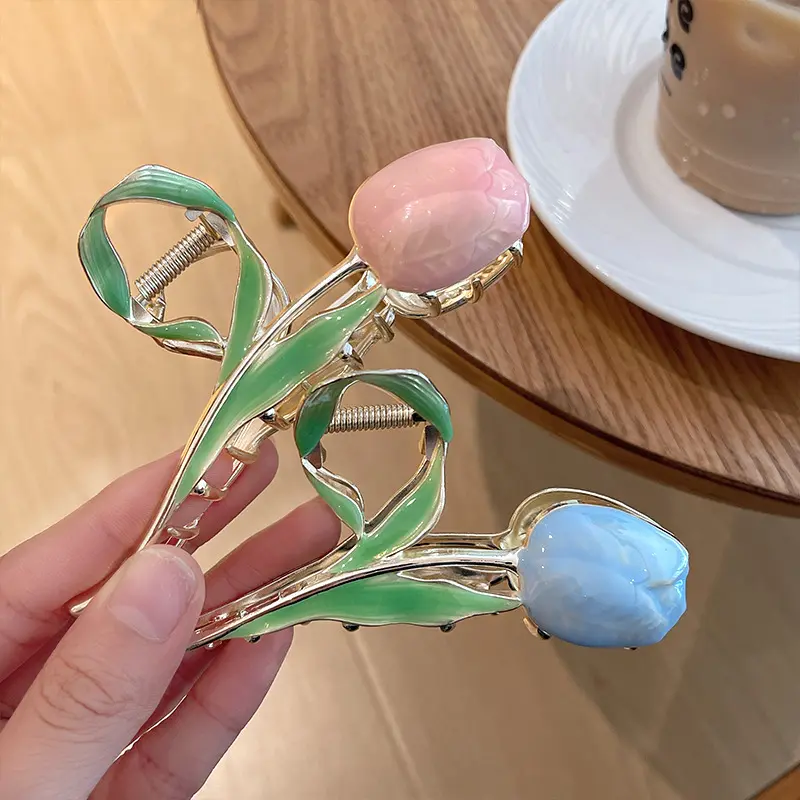 Fashion Metal Flower Hair Claw Elegant Multicolor Tulip Hairclip for Women Girls Makeup Washing Face Ponytail Bun Hairpins Gifts
