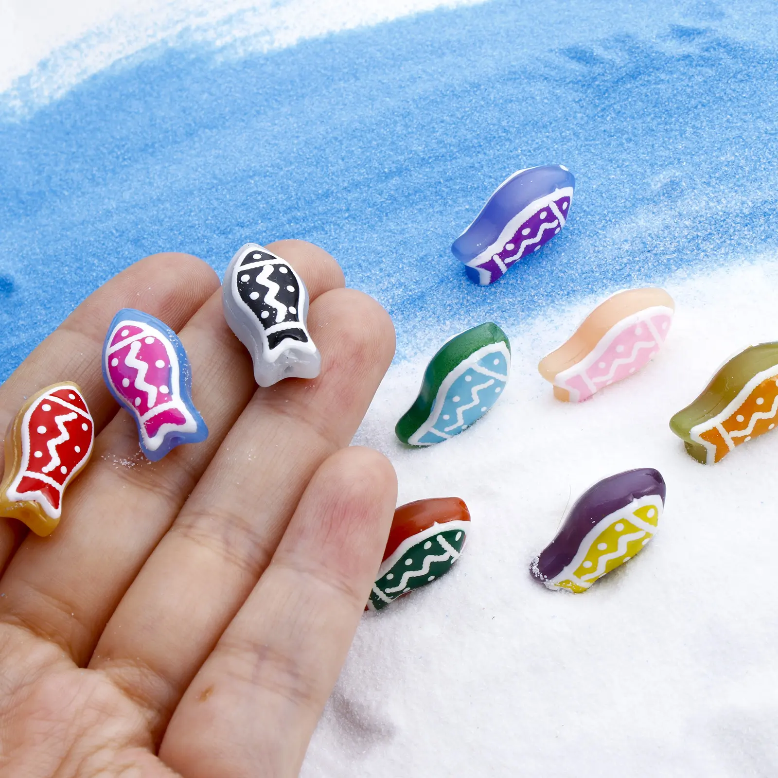 2 PCs Lampwork Glass Ocean Jewelry Beads Fish Animal Ripple Enamel For DIY Jewelry Making About 21mm x 11mm, Hole: Approx 1.4mm