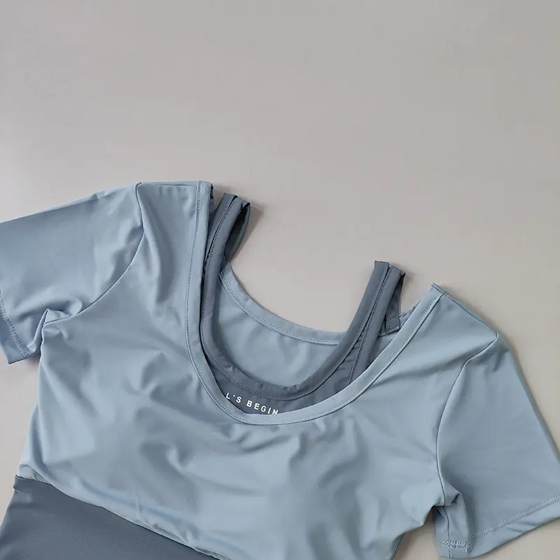 Fake two-piece sports short sleeved women's summer breathable fitness top with bra, fast drying tight short dance yoga clothes