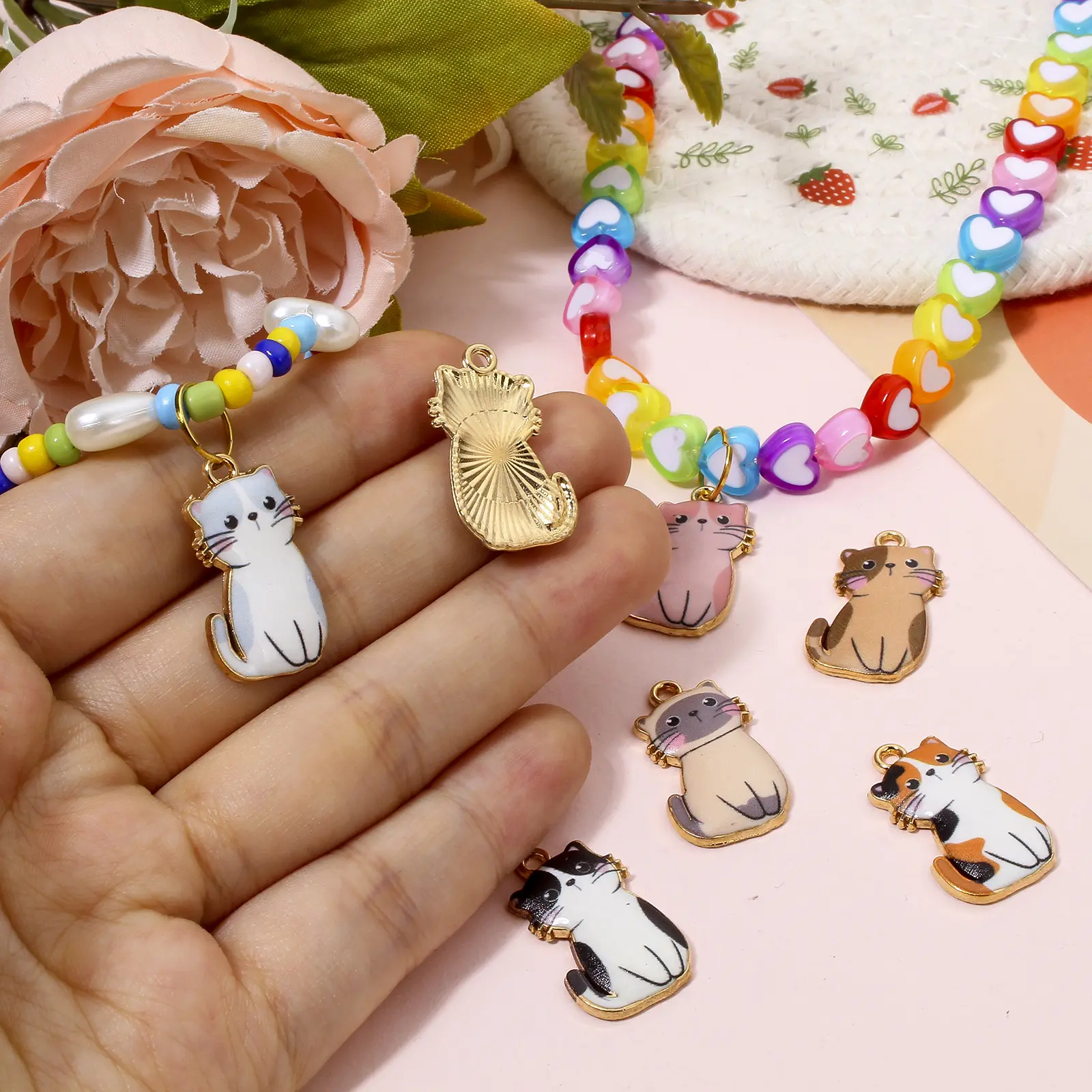 10 PCs Cat Animal Animal Enamel Zinc Based Alloy Charms Gold Color Metal Pendants  For DIY Jewelry Necklace Making 24mm x 14mm