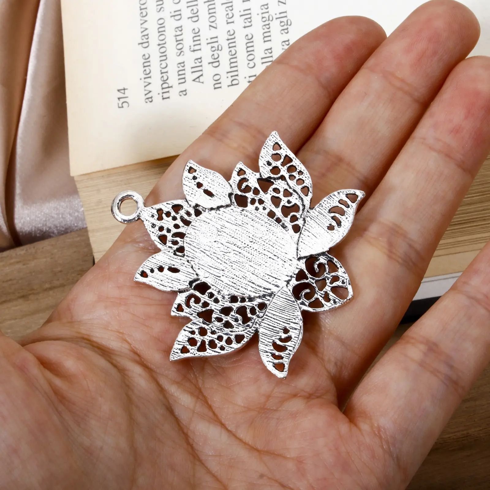 2 PCs Zinc Based Alloy Bohemia Pendants Antique Silver Color Lotus Flower With Resin Blue Stone DIY Jewelry Making 4.7cm x 4.5cm