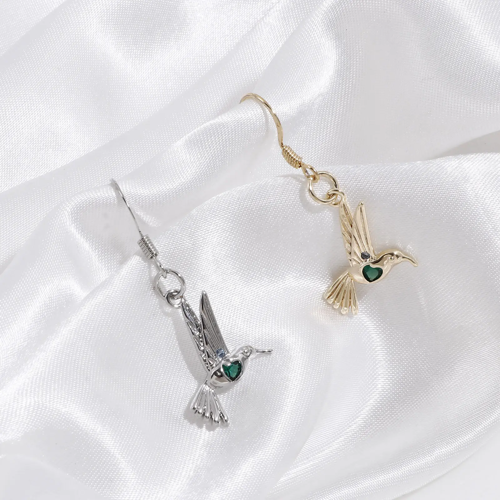 2 Piece Brass Charms Real Gold Plated Hummingbird For DIY Necklace Bracelet Earrings Jewelry Making Findings