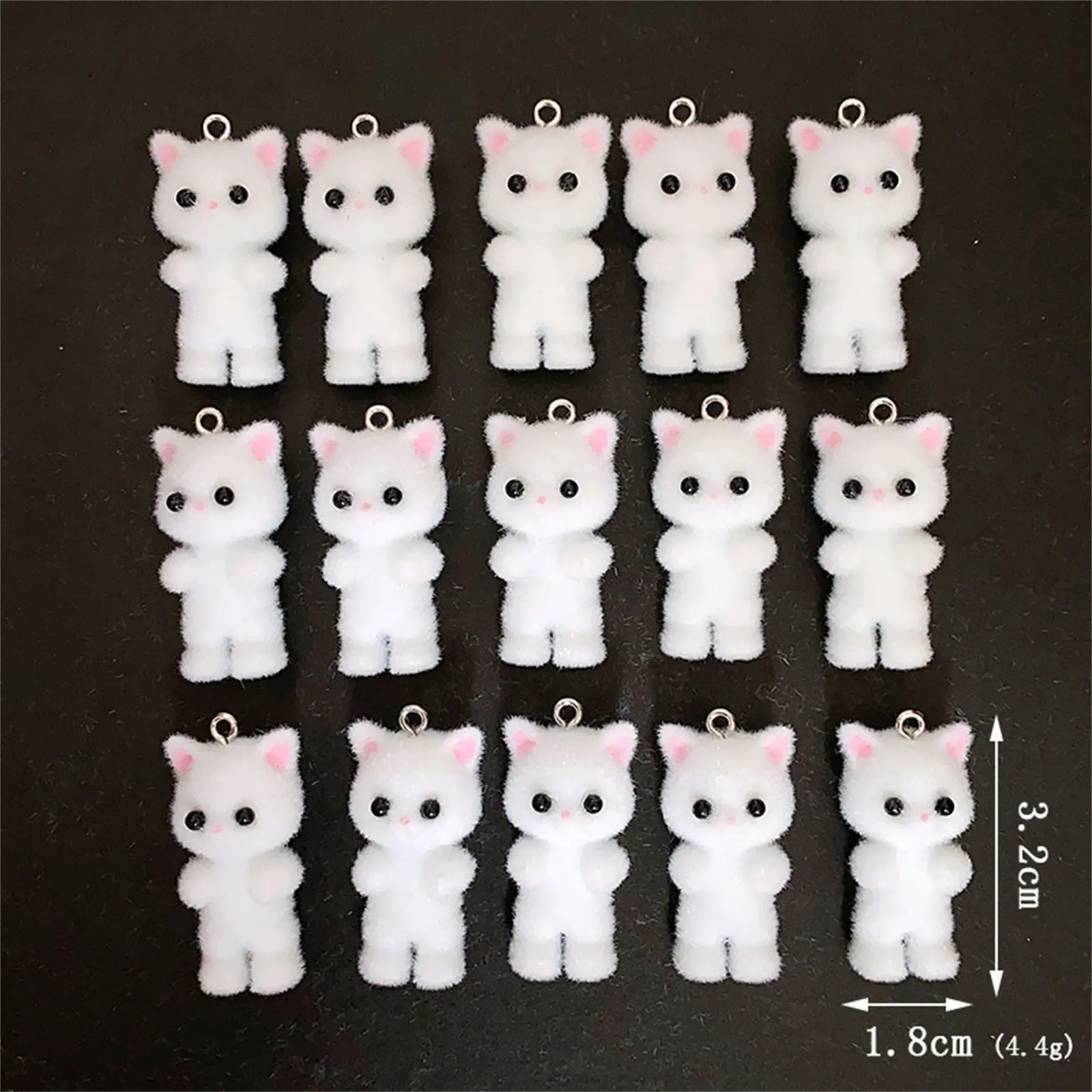 2 Piece Flocking Pendants Kawaii Cat Animal Chamrs For Keychain Necklace Pendant DIY Crafts Jewelry Making 3.2x1.8cm