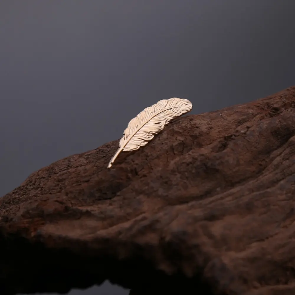 DoreenBeads 1 Piece Men Brooches Alloy Gold Color Feather Style Brooches Business Accessories For Party Gift Jewelry