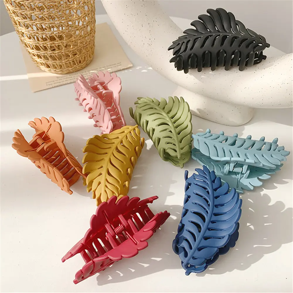 8 Colors Acrylic Shark Jaw Clip Non Slip Leaf Shaped Hair Claw Women Girls Ponytail Holder Hairgrab Summer Casual Headwear