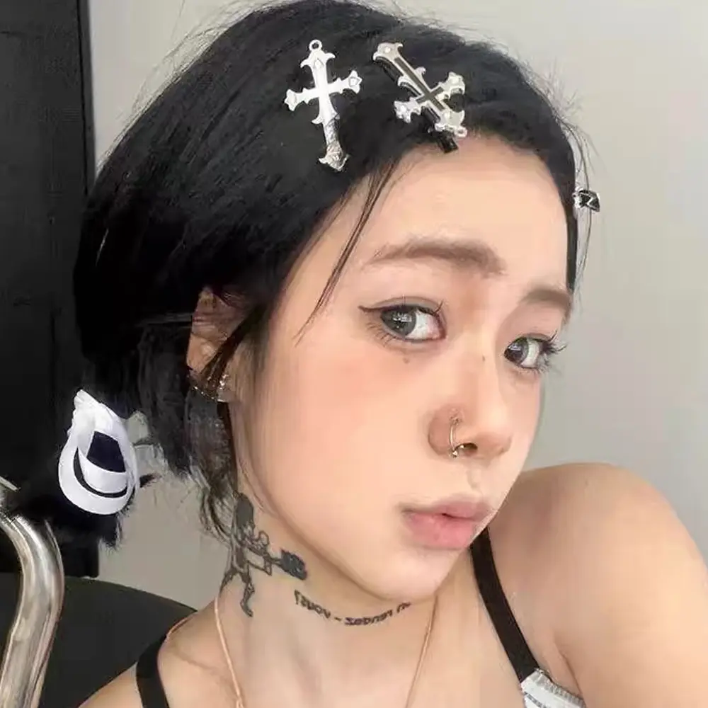 Y2k Styles Cross Shaped Barrettes Black White Color Metal Alligator Clips Women Girl Gothic Hairpins Disco Bar Party Headwear