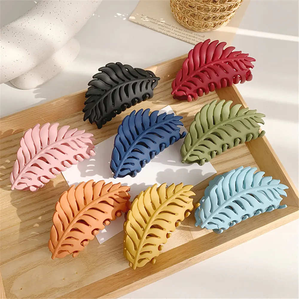 8 Colors Acrylic Shark Jaw Clip Non Slip Leaf Shaped Hair Claw Women Girls Ponytail Holder Hairgrab Summer Casual Headwear