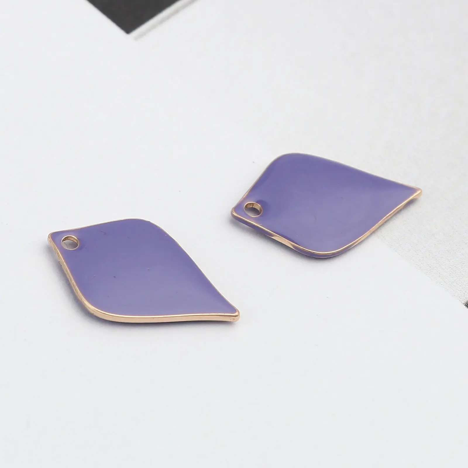 DoreenBeads 10PCs Double Faced Enamel Petal Charms Copper Enamelled Leaves Pendant Gold Color White Petaline Charm 18x12mm