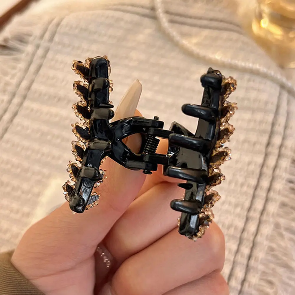 Sweet Rhinestone Wheat Hair Claw Mini Acrylic Shark Jaw Clip For Thin Hair Ponytail Holder Exquisite Princess Barrettes