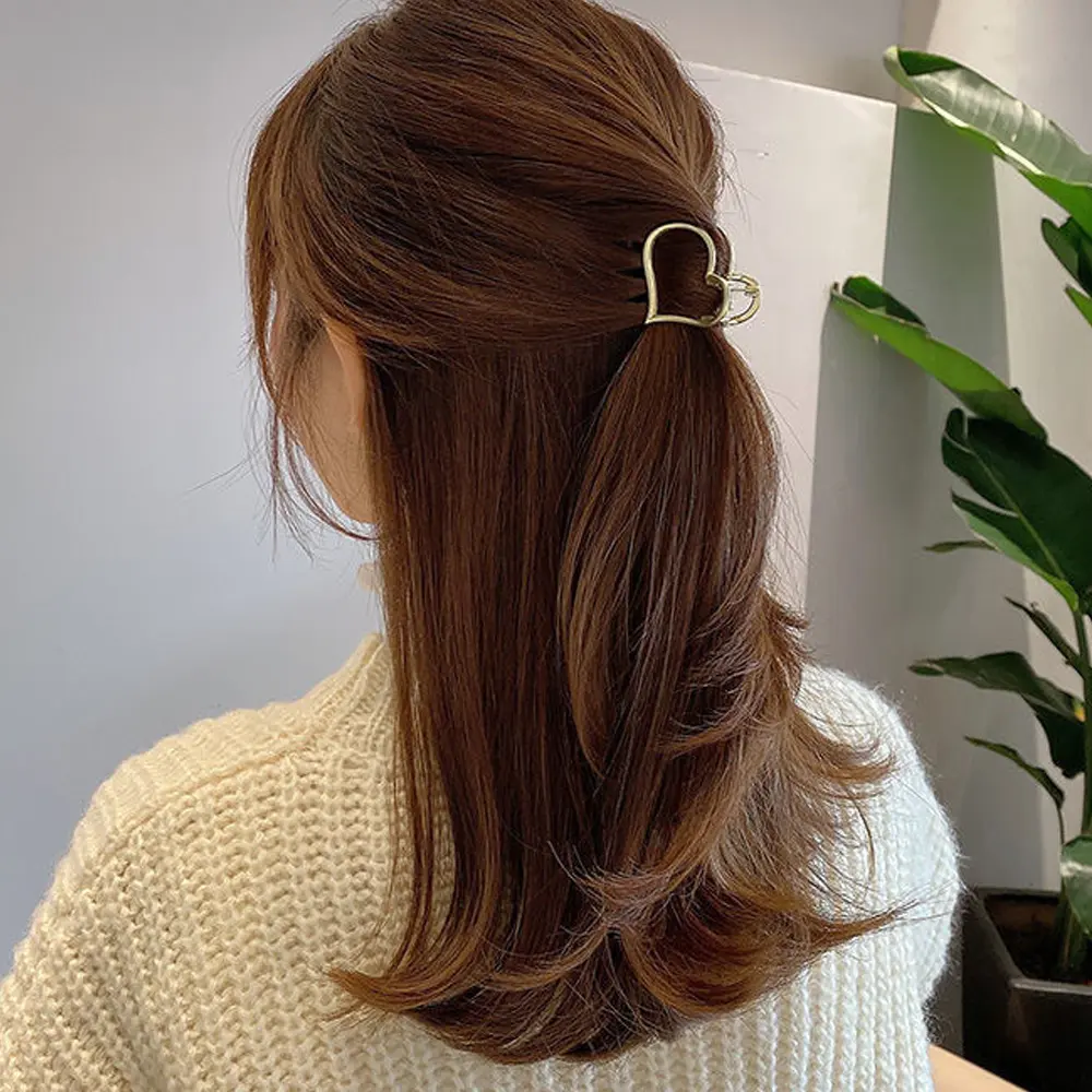 Small Size Heart Shaped Hair Claw Strong Hold Non-Slip Metal Geometric Shark Jaw Clamp For Women Girls Thin Hair Ponytail Holder
