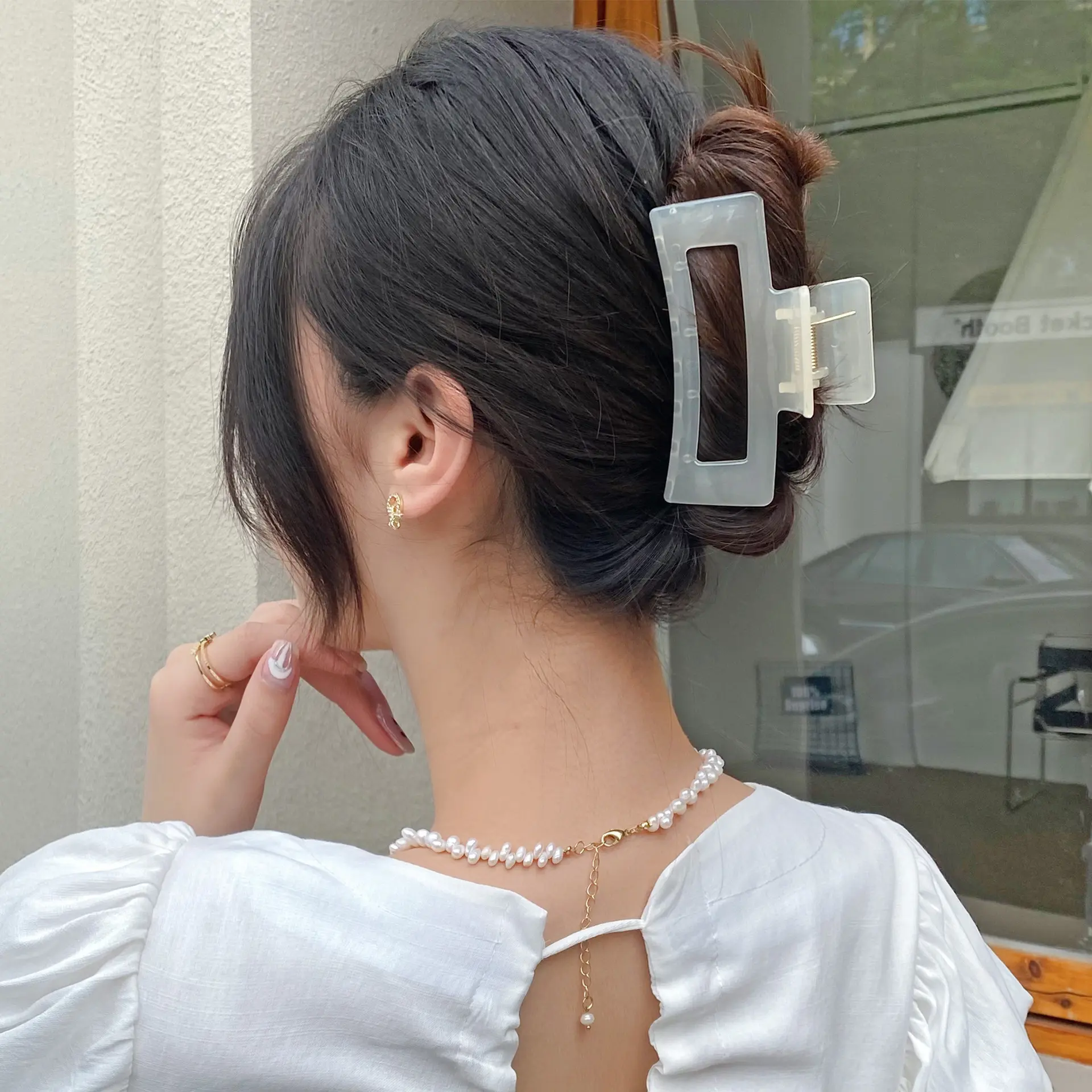 Summer Cross Shaped Hair Claws Acrylic Jelly Color Geometric Shark Crab Clips For Ponytail Holder Women Girls Daily Headwear
