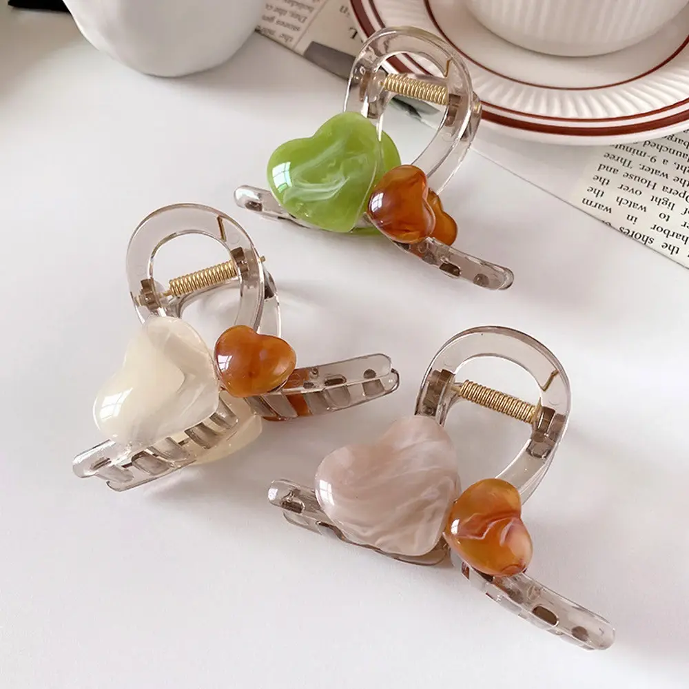 Ins Style Heart Hair Claws Medium Size Acrylic Jaw Clips Women Girls Ponytail Holder Barrettes Summer Beach Casual Headwear