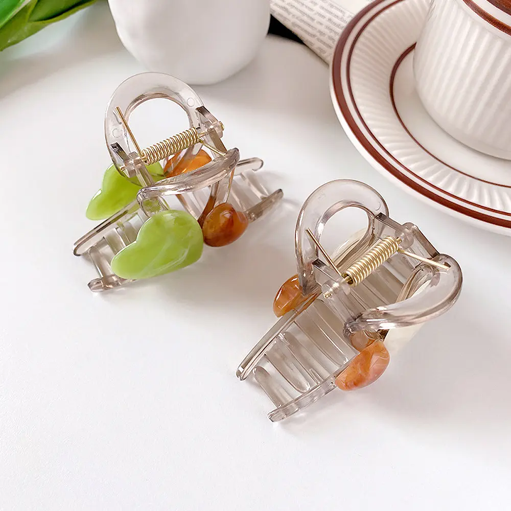 Ins Style Heart Hair Claws Medium Size Acrylic Jaw Clips Women Girls Ponytail Holder Barrettes Summer Beach Casual Headwear