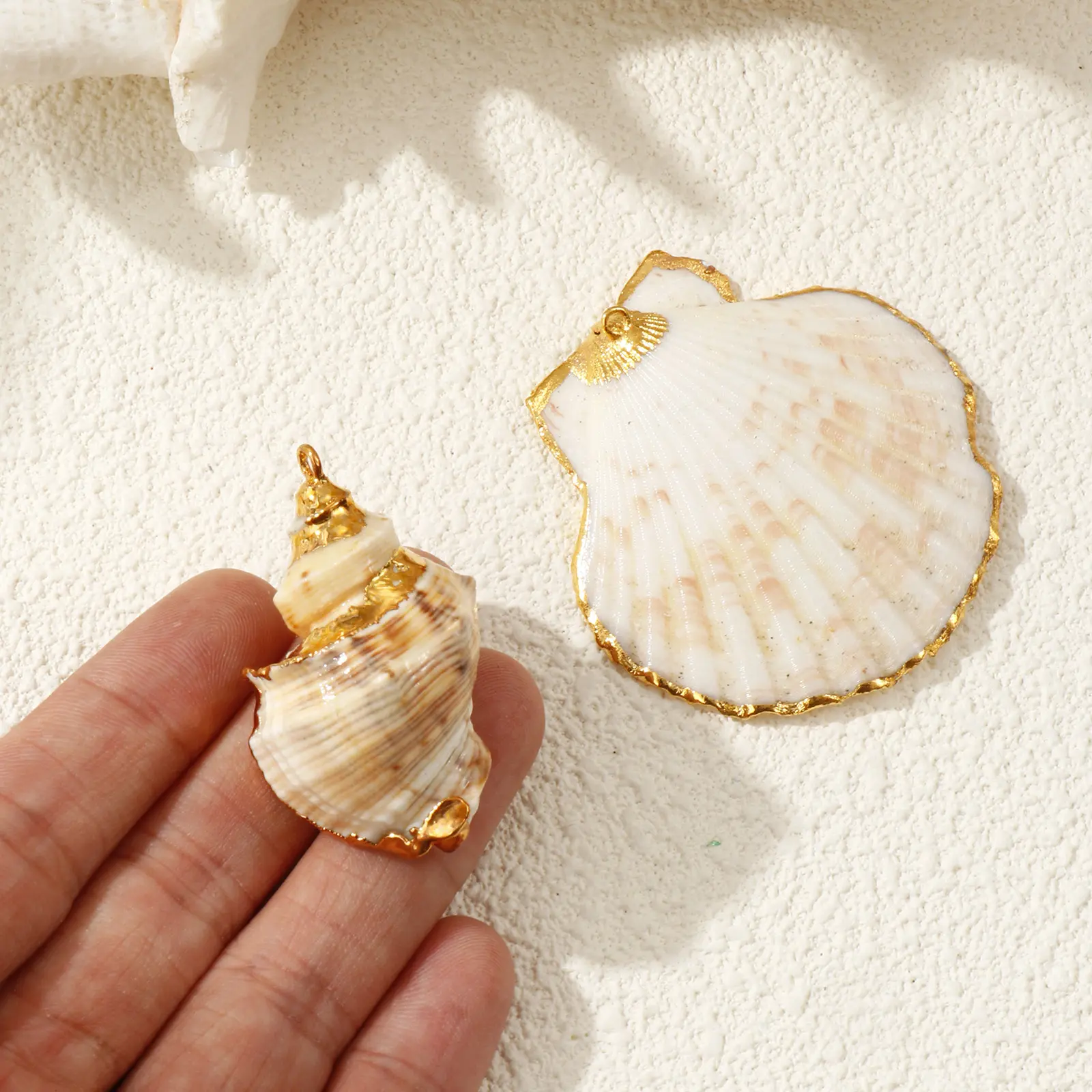2 PCs Shell Pendants Gold Plated Scallop Conch Ocean Jewelry Charms For DIY Necklace Earrings Jewelry Making Findings