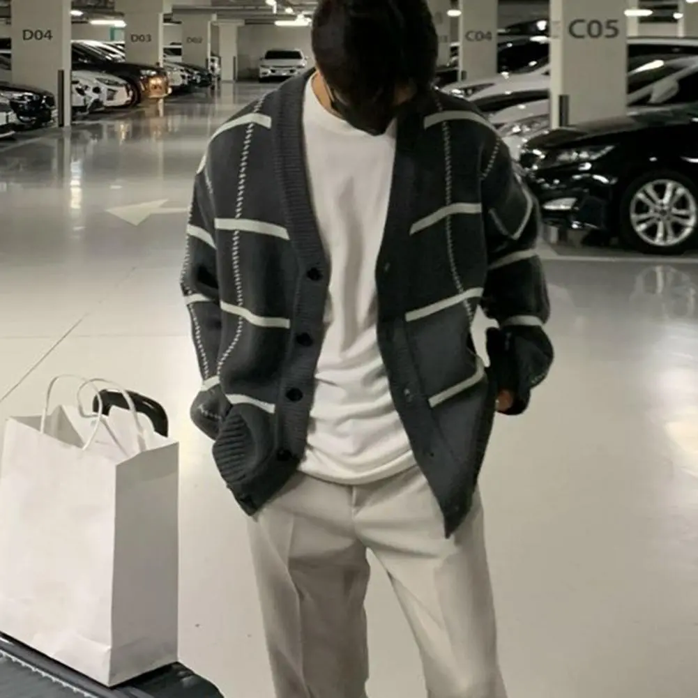 Autumn Winter Sweater Cardigan Men V-neck Long Sleeve Plaid Print Knitwear Cardigan Single Breasted Loose Fit Sweater Coat