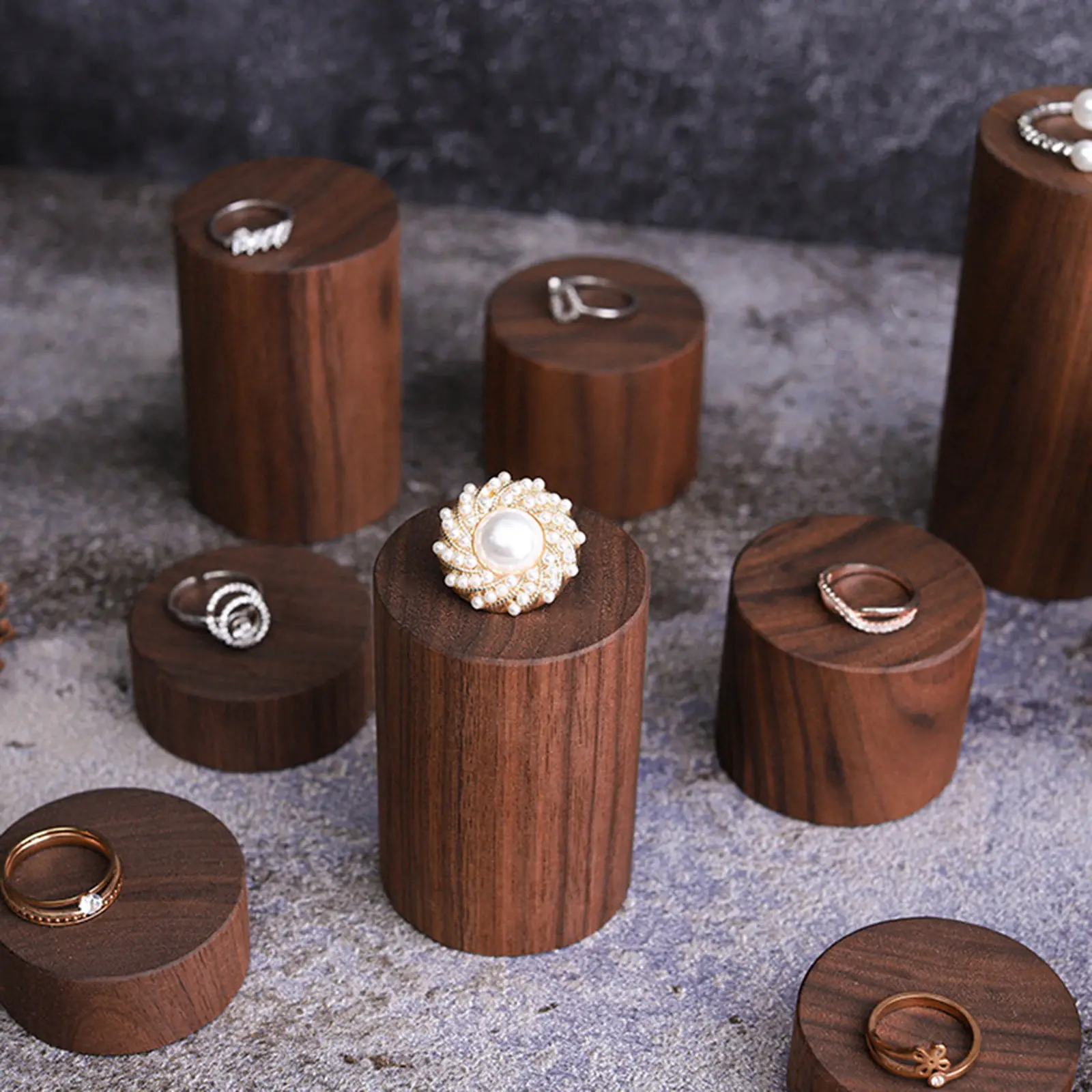 Vintage Dark Brown Cylinder High-end Black Walnut Wood Jewelry Display Stand Storage Column Photo Props Ring Earring Bracket 1Pc