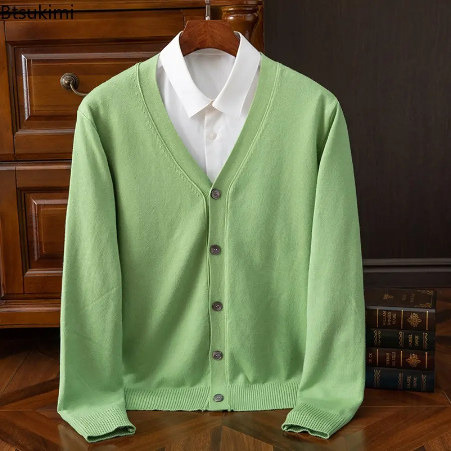 New 2025 Classic Style Men's Knitted Cardigan Thin V-neck Basic Elastic Loose Sweater Khaki Casual Cardigans Sweaters for Men