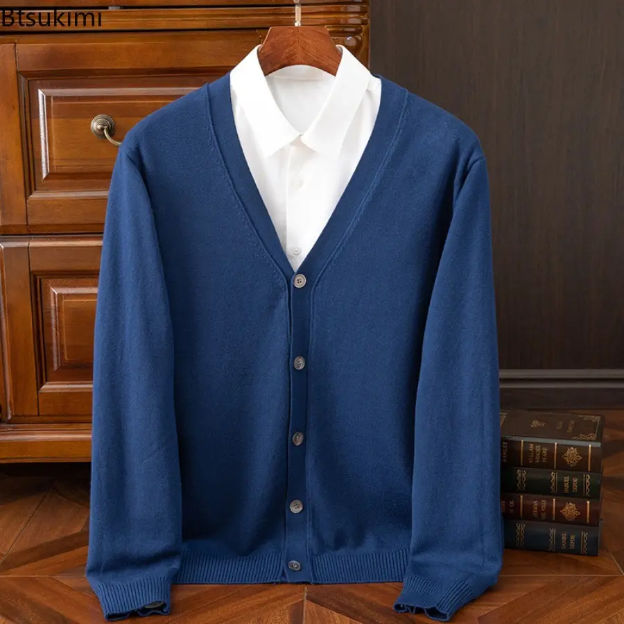 New 2025 Classic Style Men's Knitted Cardigan Thin V-neck Basic Elastic Loose Sweater Khaki Casual Cardigans Sweaters for Men