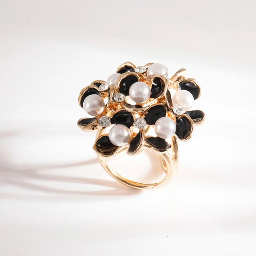 Exquisite Scarf Accessory Elegant Scarf Holder Elegant Rhinestone Flower Scarf Buckle Clip for Parties Events Clothing for Dates