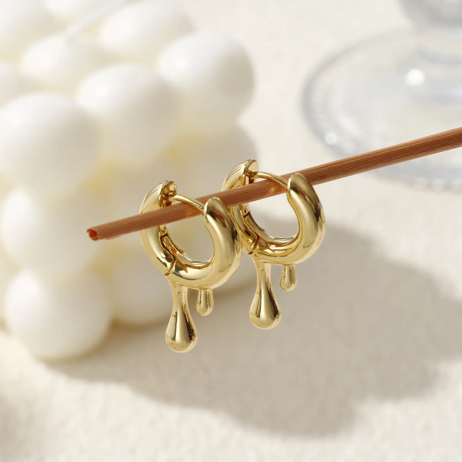 1 Pair Minimalist Exquisite 18K Gold Plated Brass Drop Hoop Open Earrings Irregular Circle For Women Fashion Gift