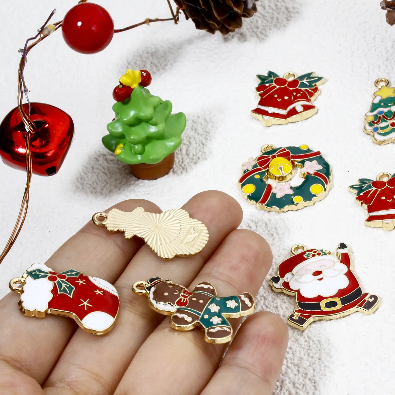 10 PCs Zinc Based Alloy Christmas Charms Gold Color Christmas Tree Bell Enamel Santa Claus Snowman Pendants For Jewerly Making
