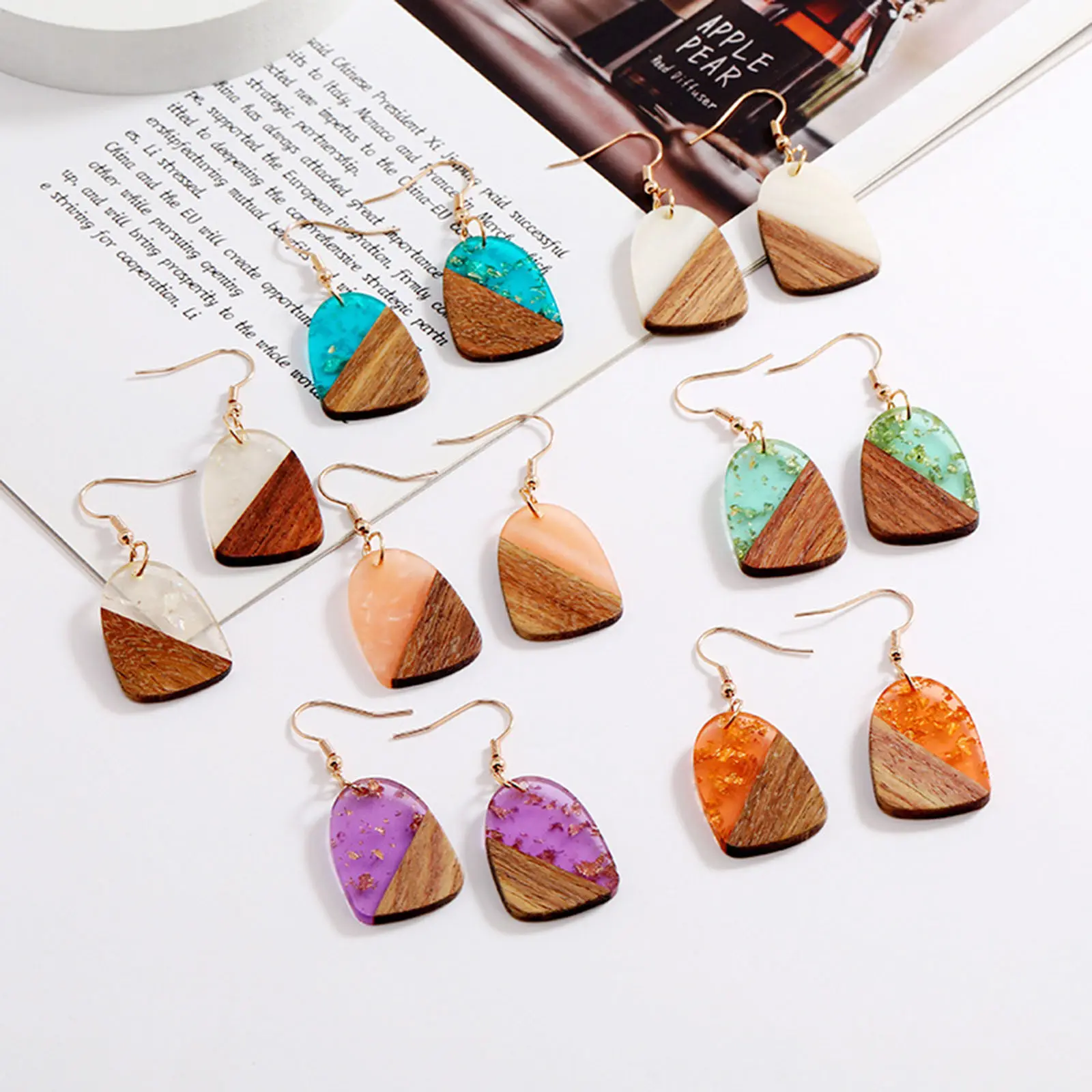 Vintage Resin Wood Effect Resin Ear Wire Hook Earrings Gold Color Multicolor Geometric Splicing Pendant Drop Earrings For Women