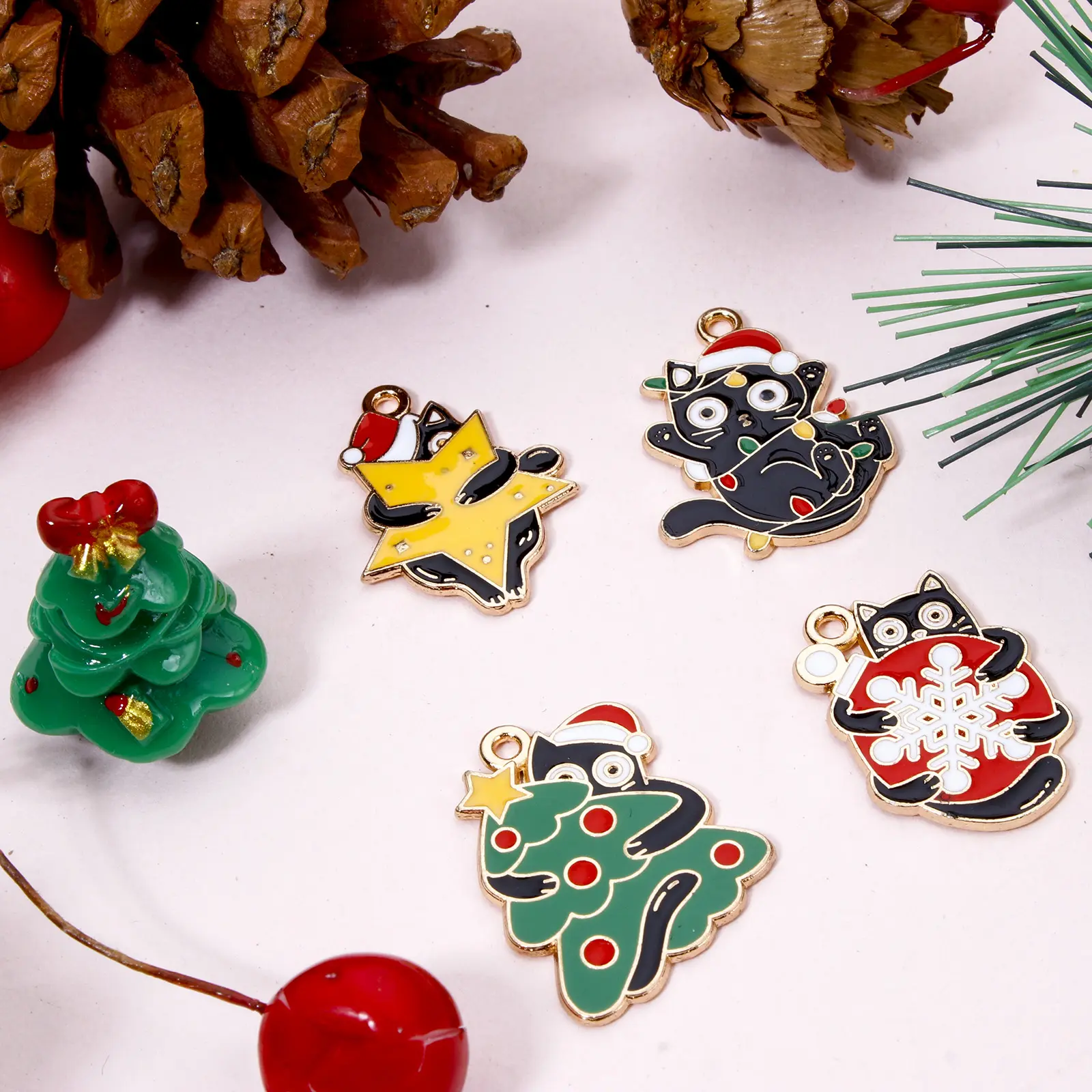 10 Piece Zinc Based Alloy Christmas Charms Gold Plated Multicolor Cat Animal Enamel Pendants For DIY Jewelry Making