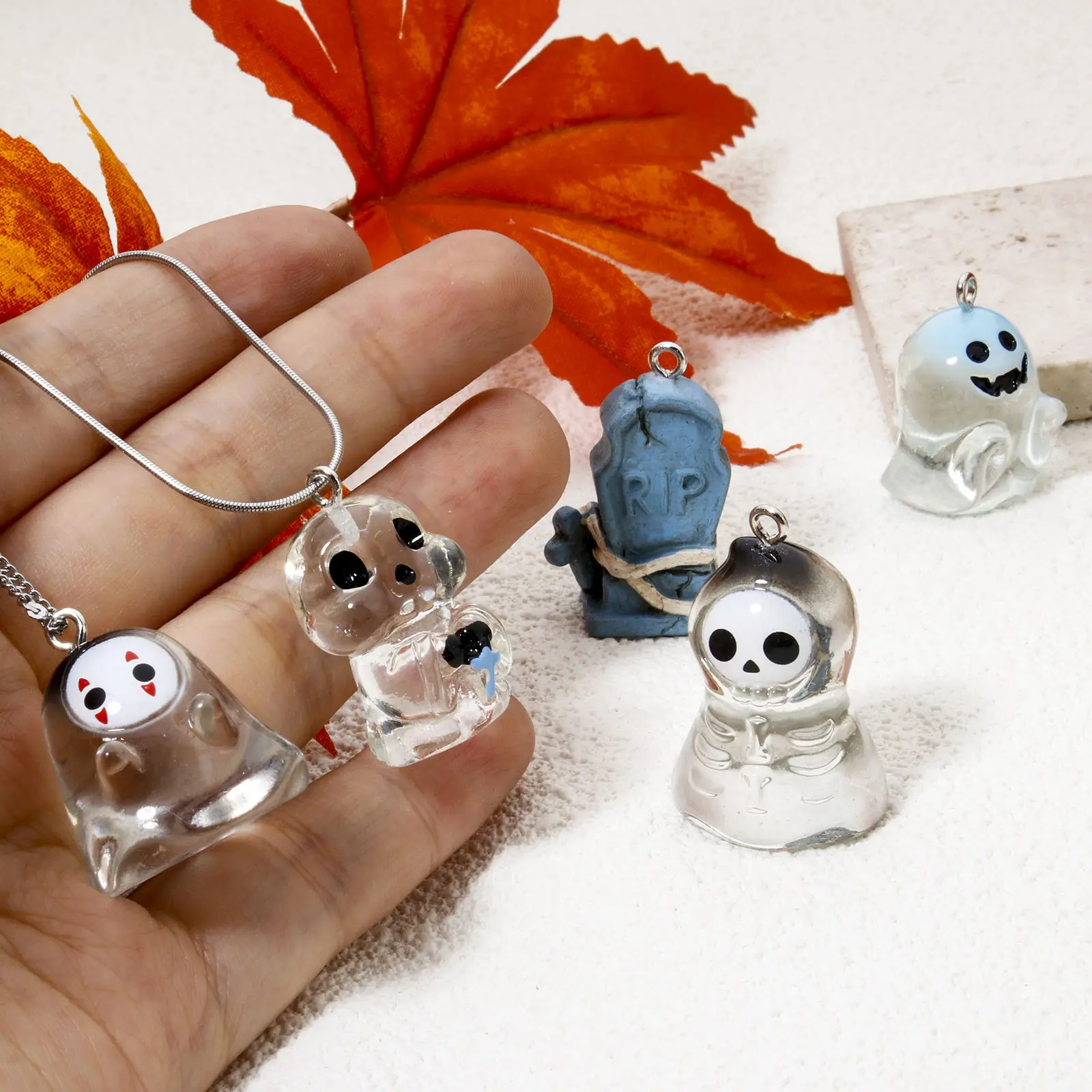5 Piece 3D Resin Halloween Charms Skeleton Ghost Bat Tombstone Pumpkin Pendants For DIY Necklace Jewerly Making Accessories