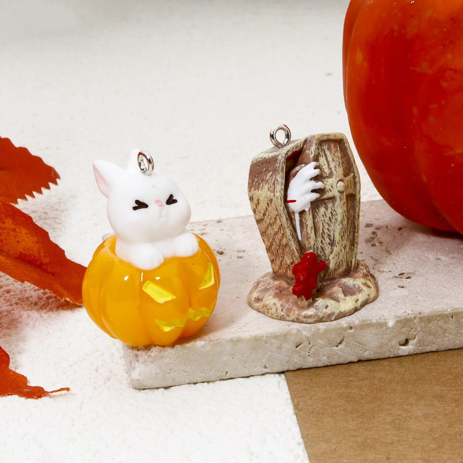 5 Piece 3D Resin Halloween Charms Skeleton Ghost Bat Tombstone Pumpkin Pendants For DIY Necklace Jewerly Making Accessories