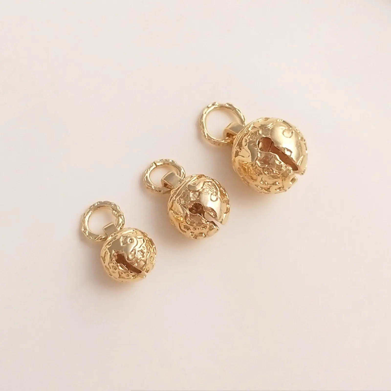 2 Piece Copper Christmas Charms Gold Color Bell Star Pendants For DIY Making Necklace KeyChains Jewelry Christmas Findings