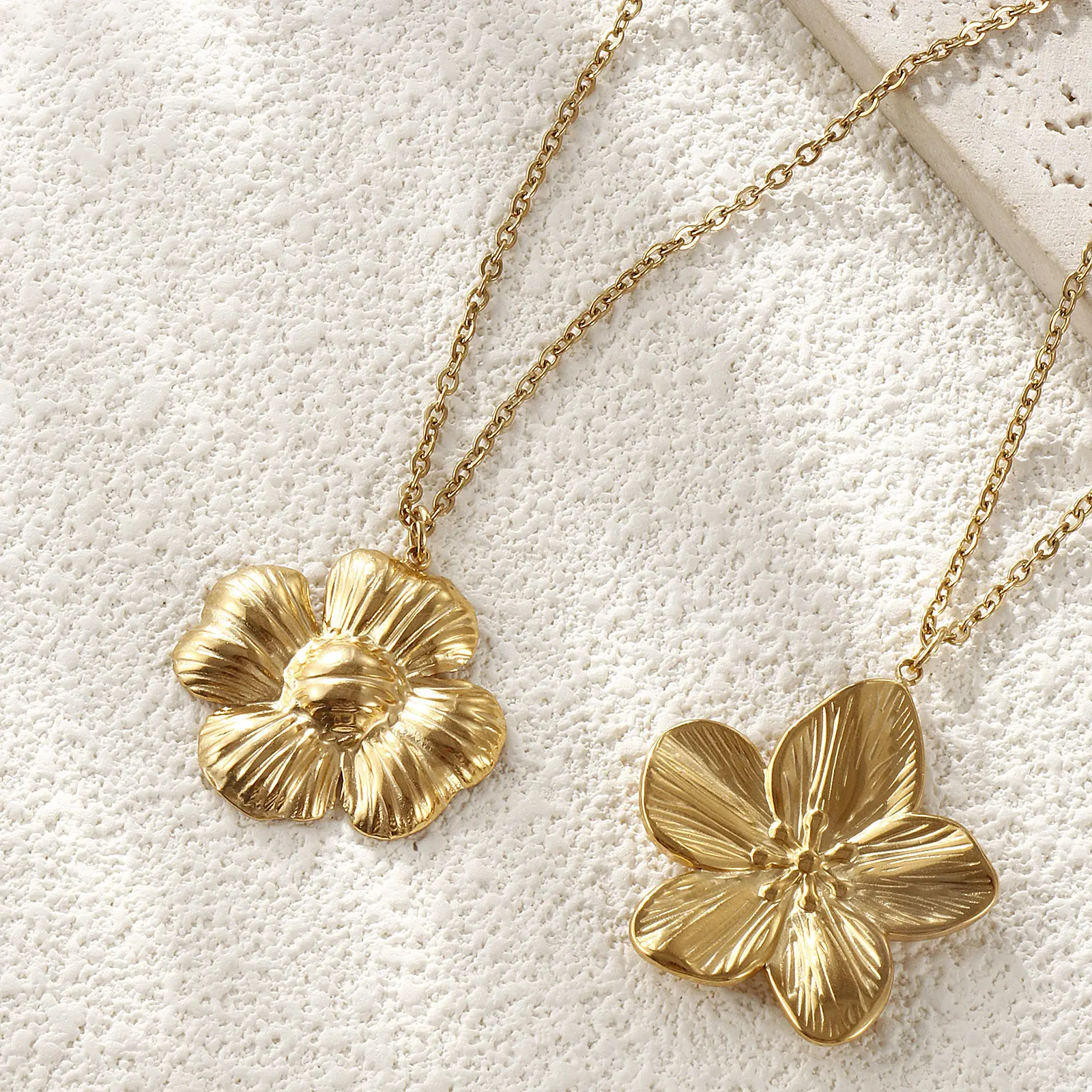 Stylish 18K Real Gold Plated 304 Stainless Steel Link Cable Chain Flower Pendant Charm Necklace For Women Gift 45cm+5cm long