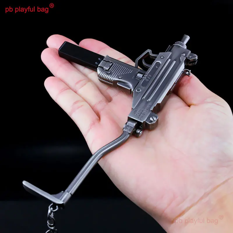 15cm micro UZI submachine gun Alloy model Figures Key ring pendant Mini Metal Portable Gun Model Children's Toys HG274