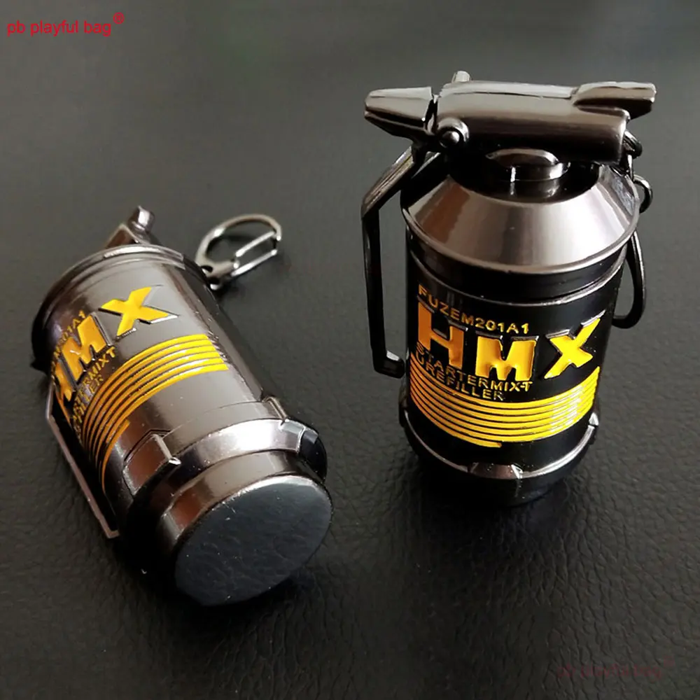 Mini Metal Equipment M18 Smoke Bomb Tear Gas Weapon Model Figures Game Peripheral Pendant Keychain Children's Toys Gift ZG232