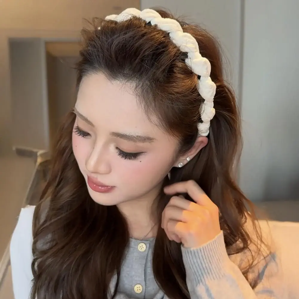 Everyday Headband Fabric Headband Stylish Twist Design Women's Hair Hoop with Anti-slip Teeth for Comfortable Lightweight Wear