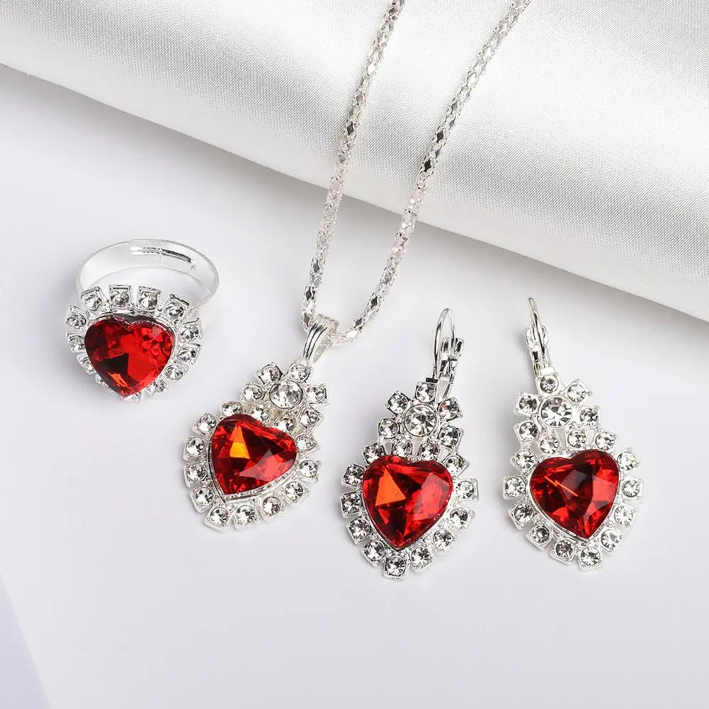 Beautiful Jewelry Set Heart Jewelry Set for Women Shiny Rhinestone Necklace Earrings Ring Bridal Wedding Accessory Fashionable