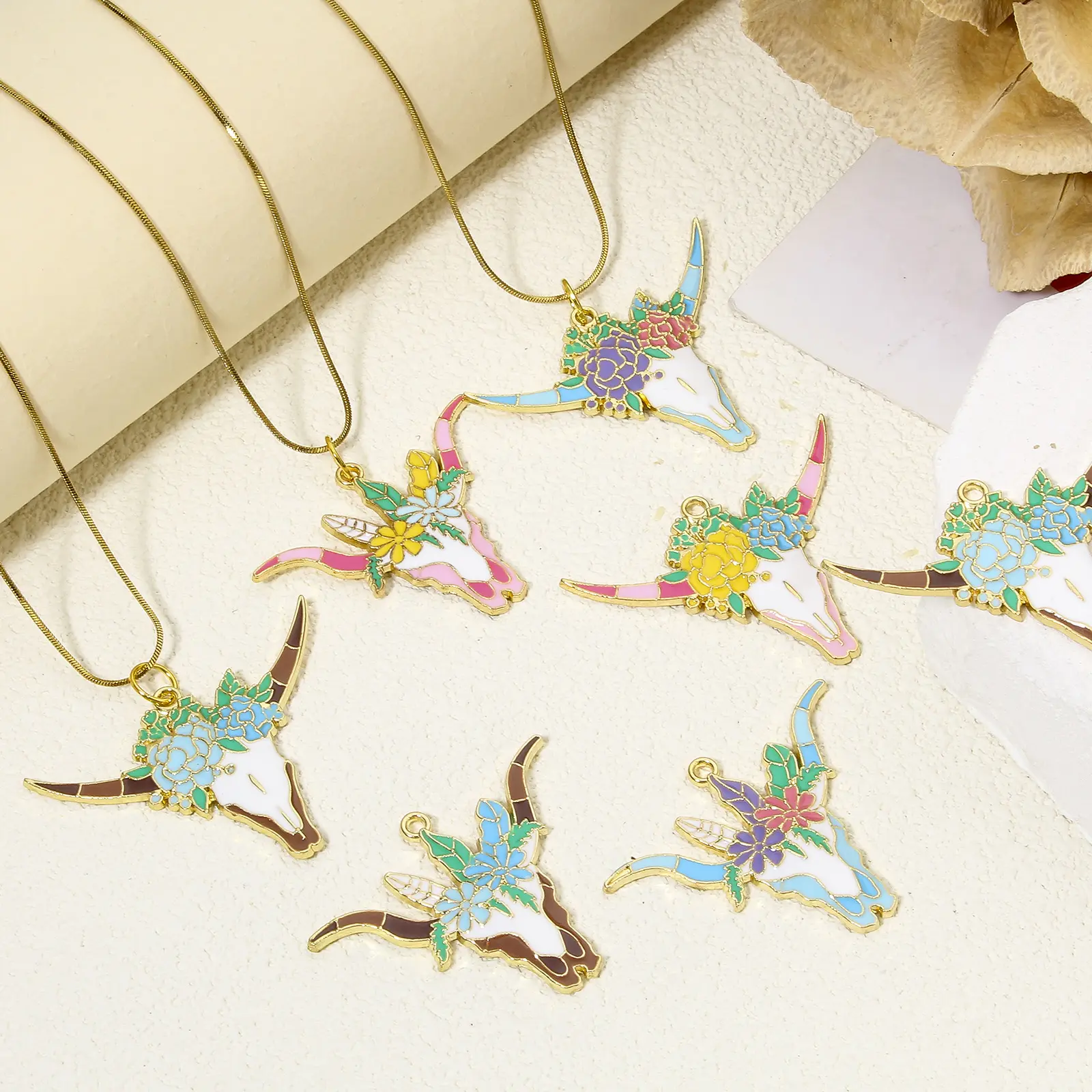 5 PCs West Cowboy Pendants Bull Head/ Cow Head Flower Leaves Enamel Zinc Based Alloy Charms For DIY Jewelry Making 4.6cm x 3.4cm