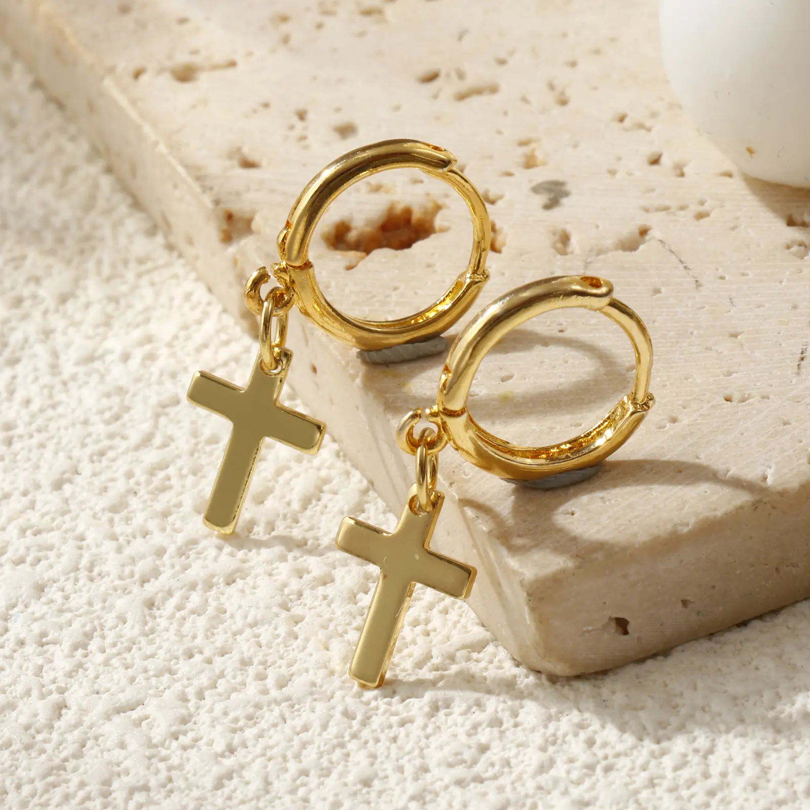 1Pair Exquisite Religious 18K Gold Plated Brass Cross Hoop Earrings For Women Gift 3.1cm x 1.4cm, Post/ Wire Size: 1mm(18 gauge)