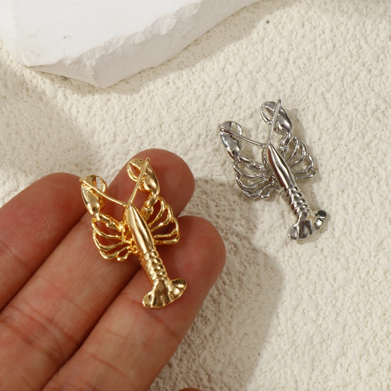 2PCs Brass Ocean Jewelry Charms Lobster Gold Plated Crayfish Pendant For Jewelry Making Necklace DIY Findings 28x16mm