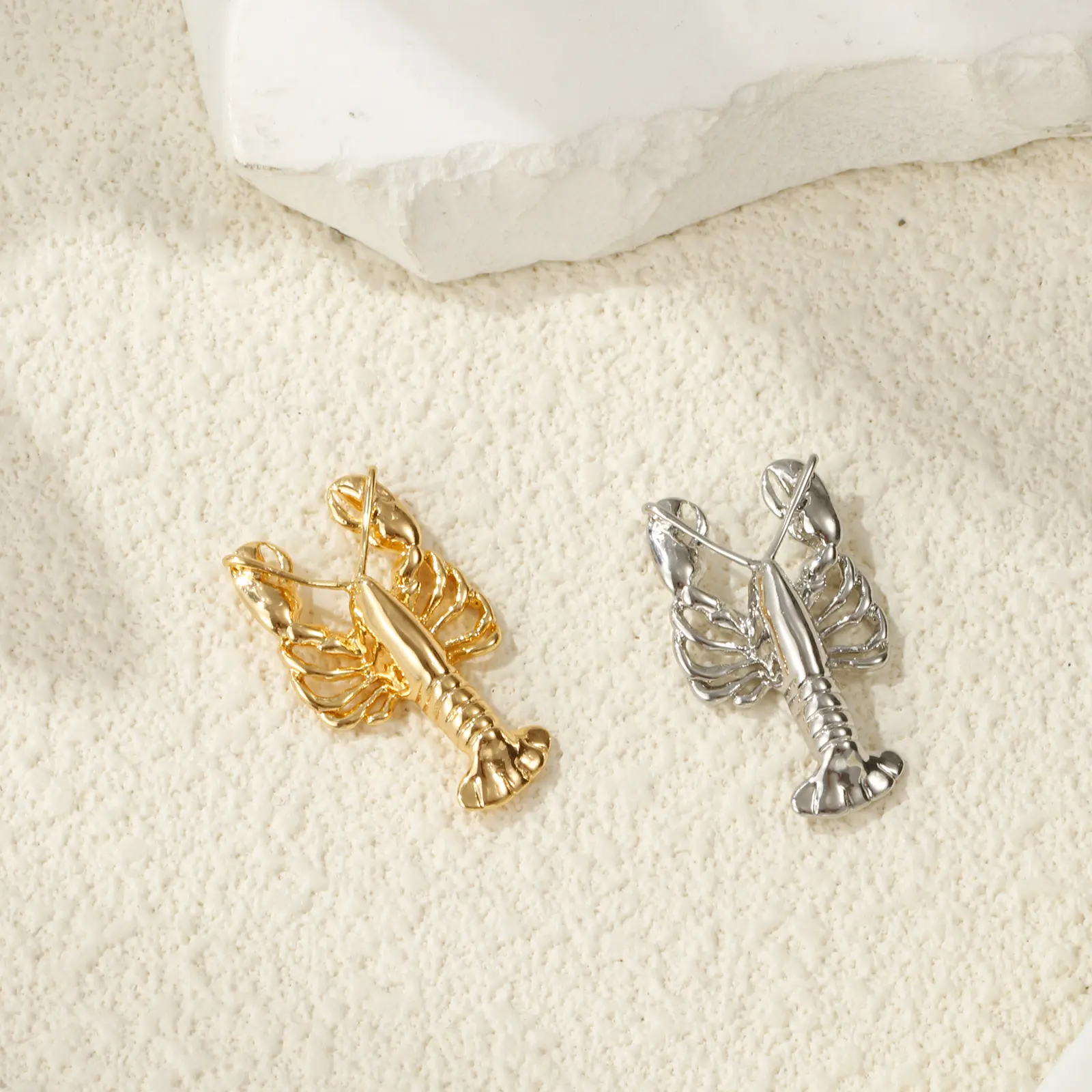 2PCs Brass Ocean Jewelry Charms Lobster Gold Plated Crayfish Pendant For Jewelry Making Necklace DIY Findings 28x16mm