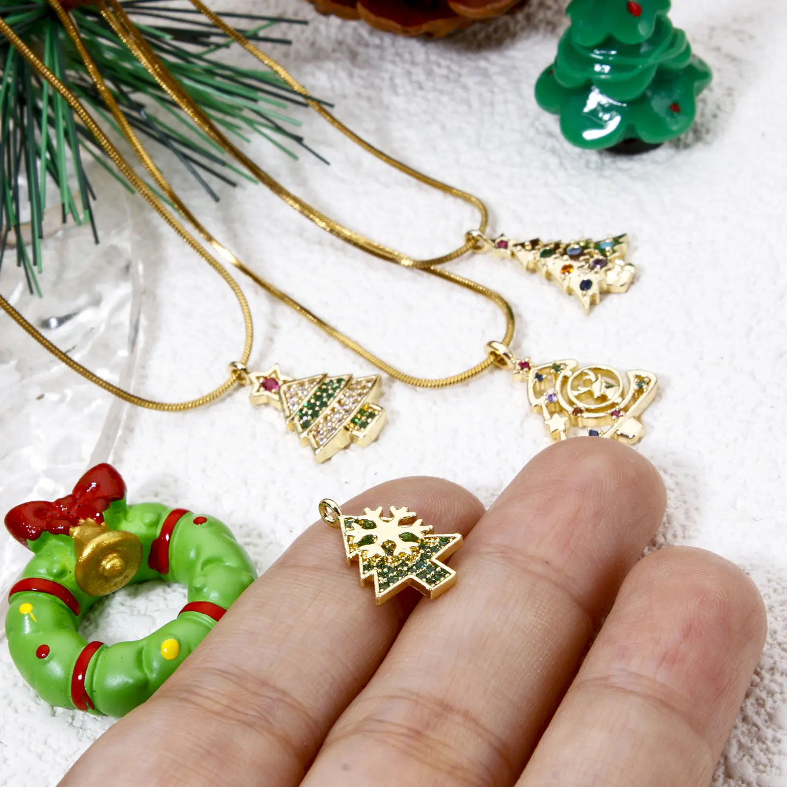 1 Piece Brass Christmas Charms 18K Gold Plated Christmas Tree Micro Pave Pendants For DIY Necklace Earrings Jewerly Making