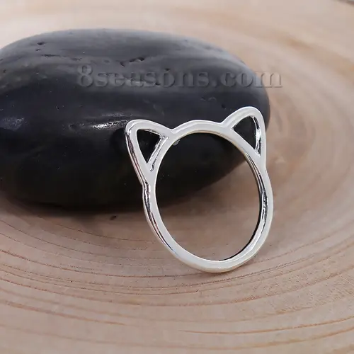 Cute Cat Pendant Zinc Based Alloy Charms Pendant Cat Animal Silver Color Hollow DIY Jewelry Bracelet Handmade Accessories