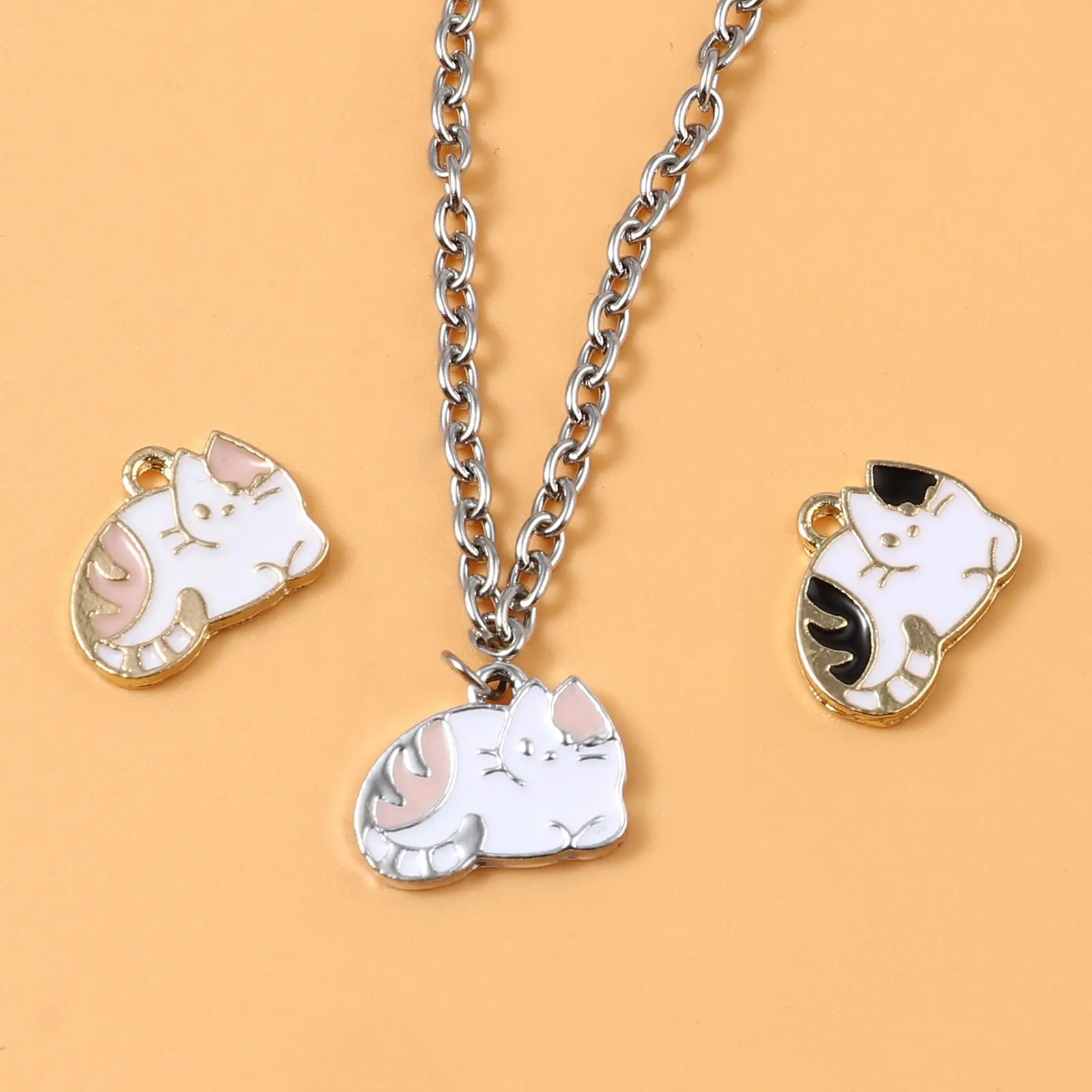 10PCs Cute Sleeping Cat Charms Pendant For Women Necklace Making Zinc Based Alloy Charms Multicolor Animal Enamel Charms Pendant