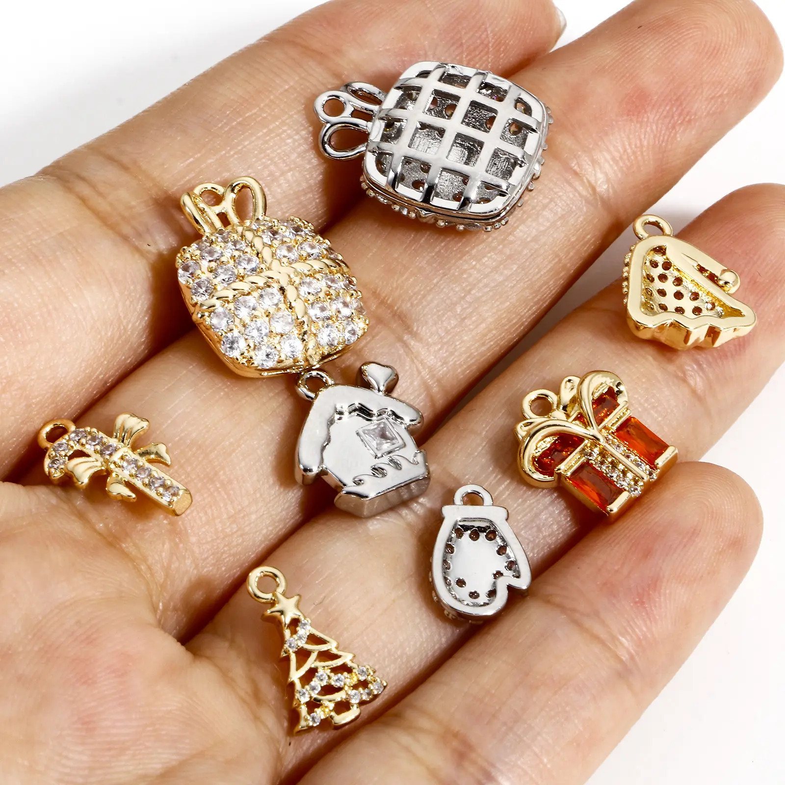 1 Piece Copper Christmas Charms Gold Color Clear Cubic Zirconia Metal Pendants For DIY Making Necklace Earrings Jewelry Finding