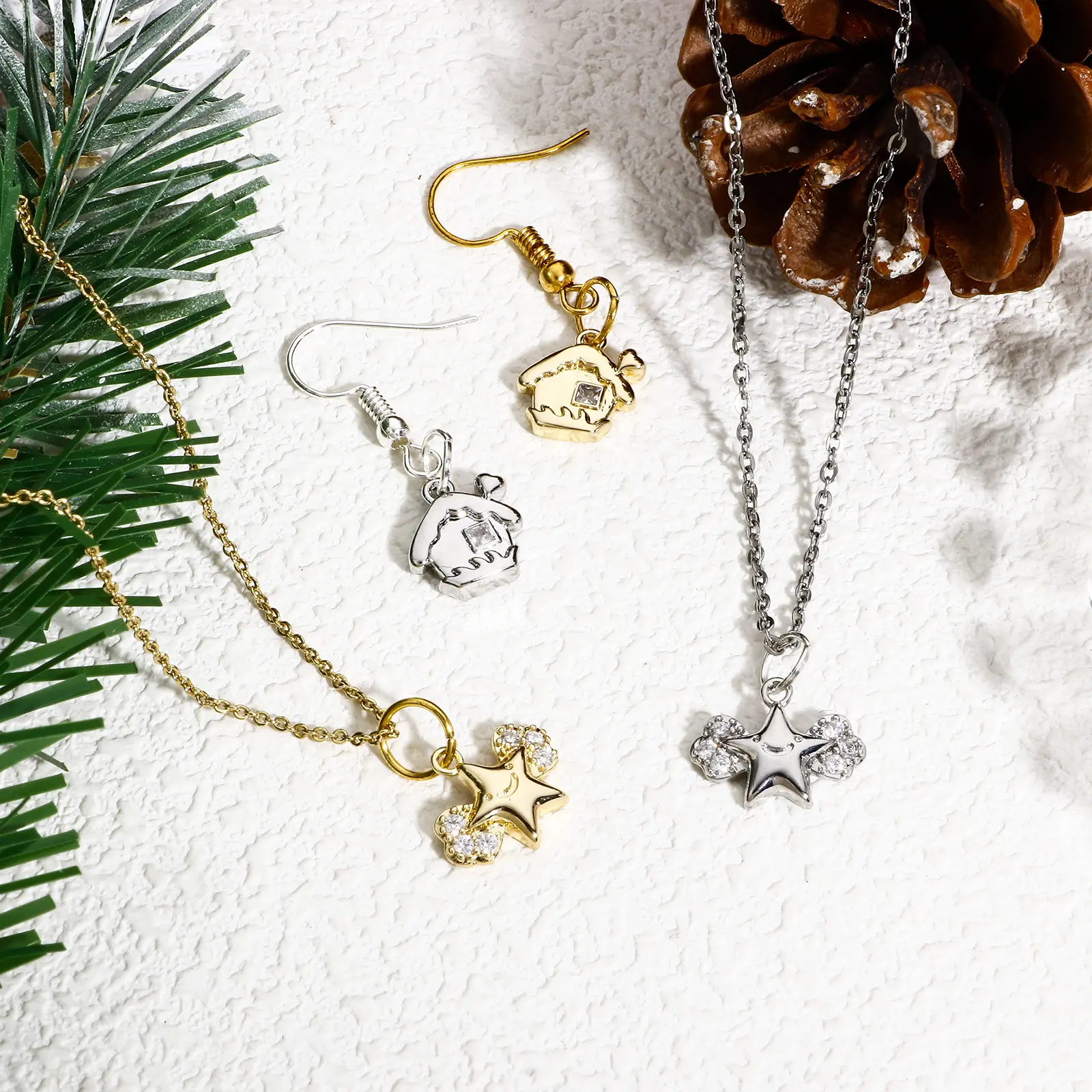 1 Piece Copper Christmas Charms Gold Color Clear Cubic Zirconia Metal Pendants For DIY Making Necklace Earrings Jewelry Finding