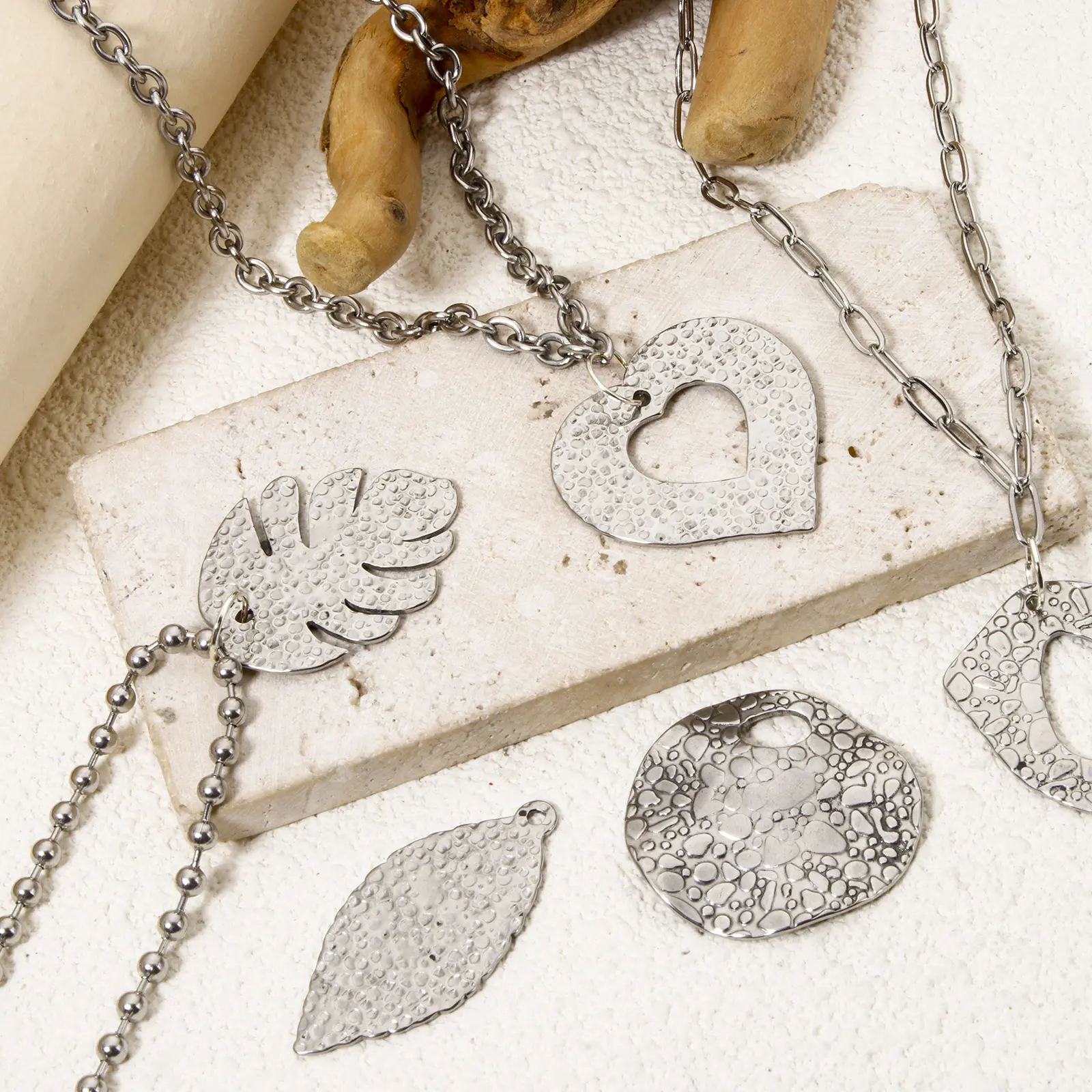 2 PCs 304 Stainless Steel Pendants Silver Color Geometric Texture Leaf Heart Charms For DIY Necklace Jewelry Making