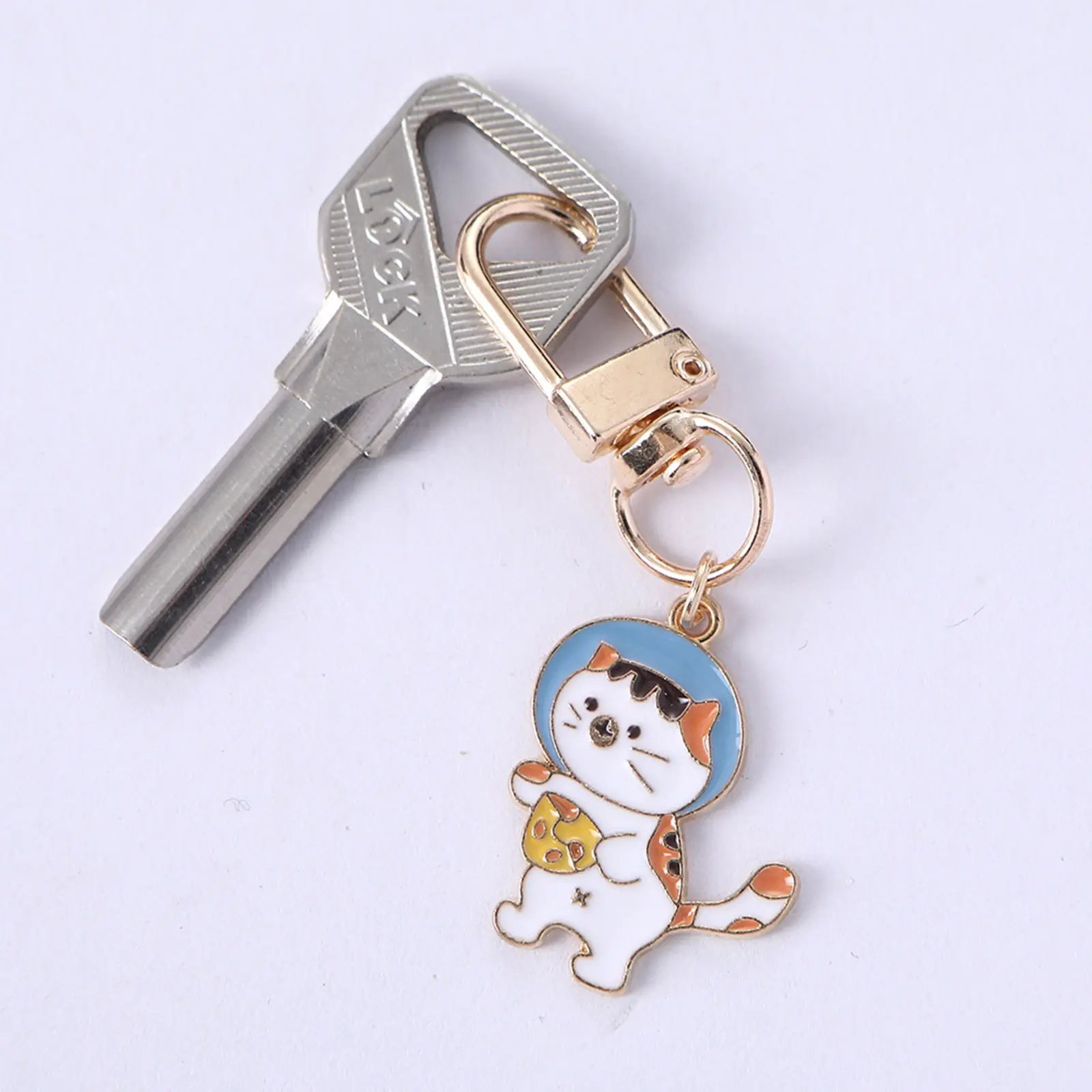 Japanese Style Keychain & Keyring Cute Cat Animal Heart Enamel Rabbit Butterfly Fish Keychains Bag Car Key Jewelry Accessories